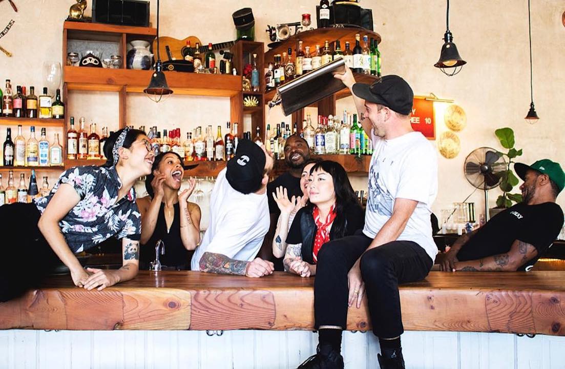 Bar