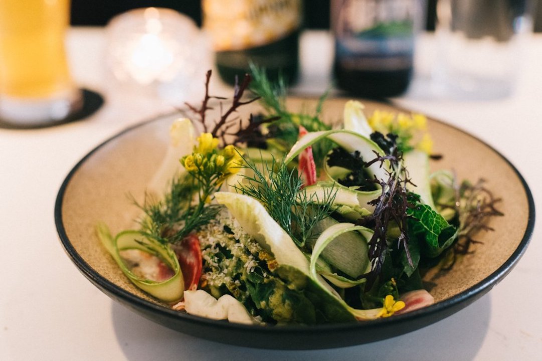 Img: Yelp, Commis